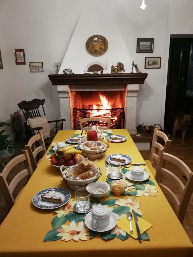 לינה וארוחת בוקר Villaga Paglia E Fieno מראה חיצוני תמונה